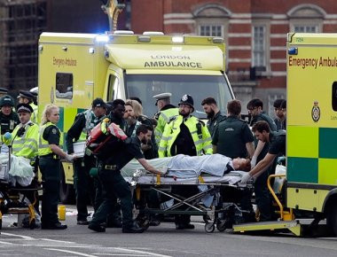 Λονδίνο: Τουλάχιστον έντεκα άνθρωποι έπαθαν εγκαύματα από άγνωστη ουσία σε κλαμπ